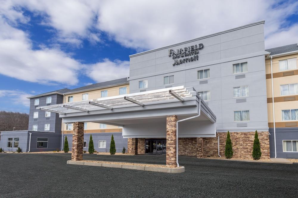 Fairfield By Marriott Inn & Suites Uncasville Mohegan Sun Area מראה חיצוני תמונה
