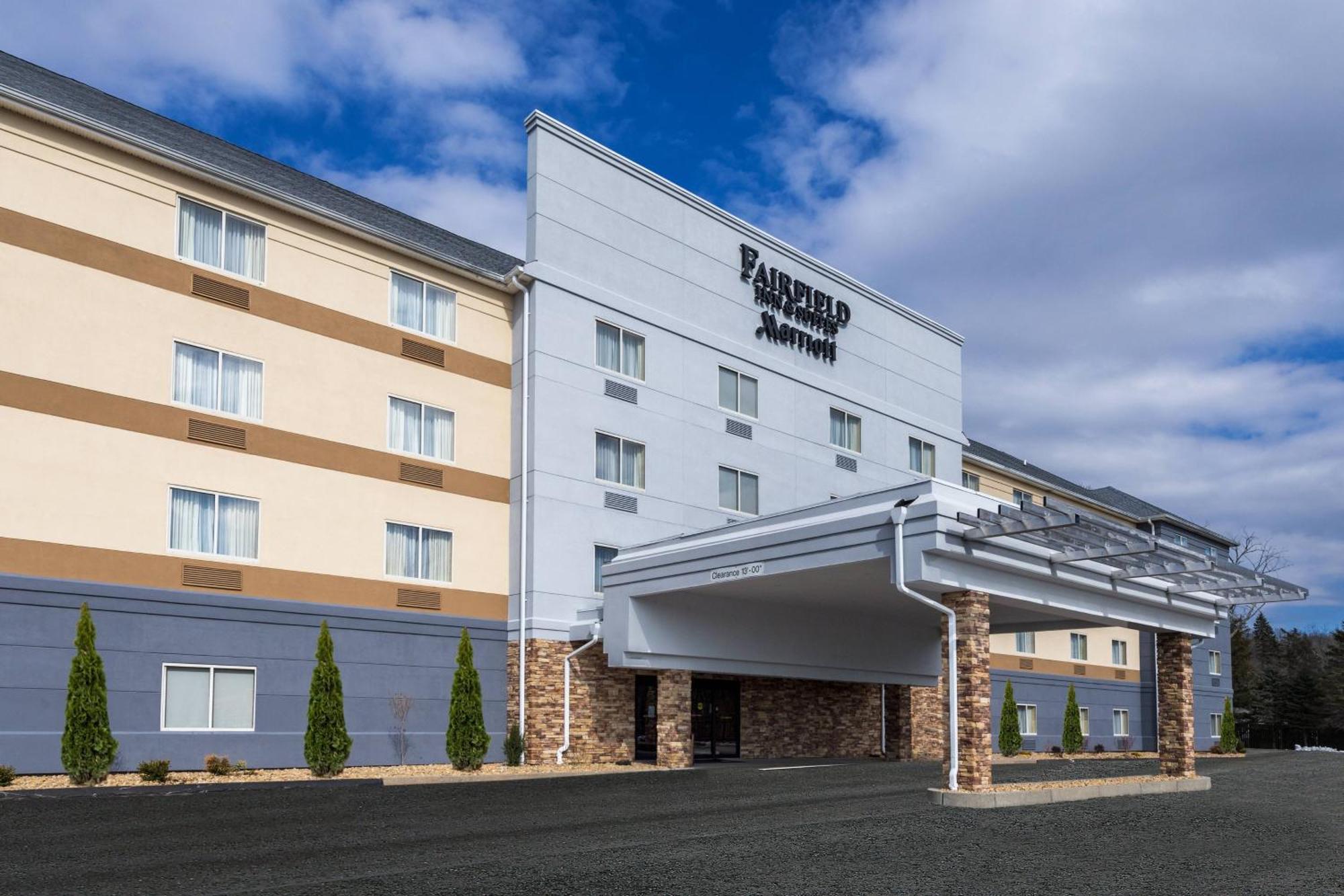 Fairfield By Marriott Inn & Suites Uncasville Mohegan Sun Area מראה חיצוני תמונה