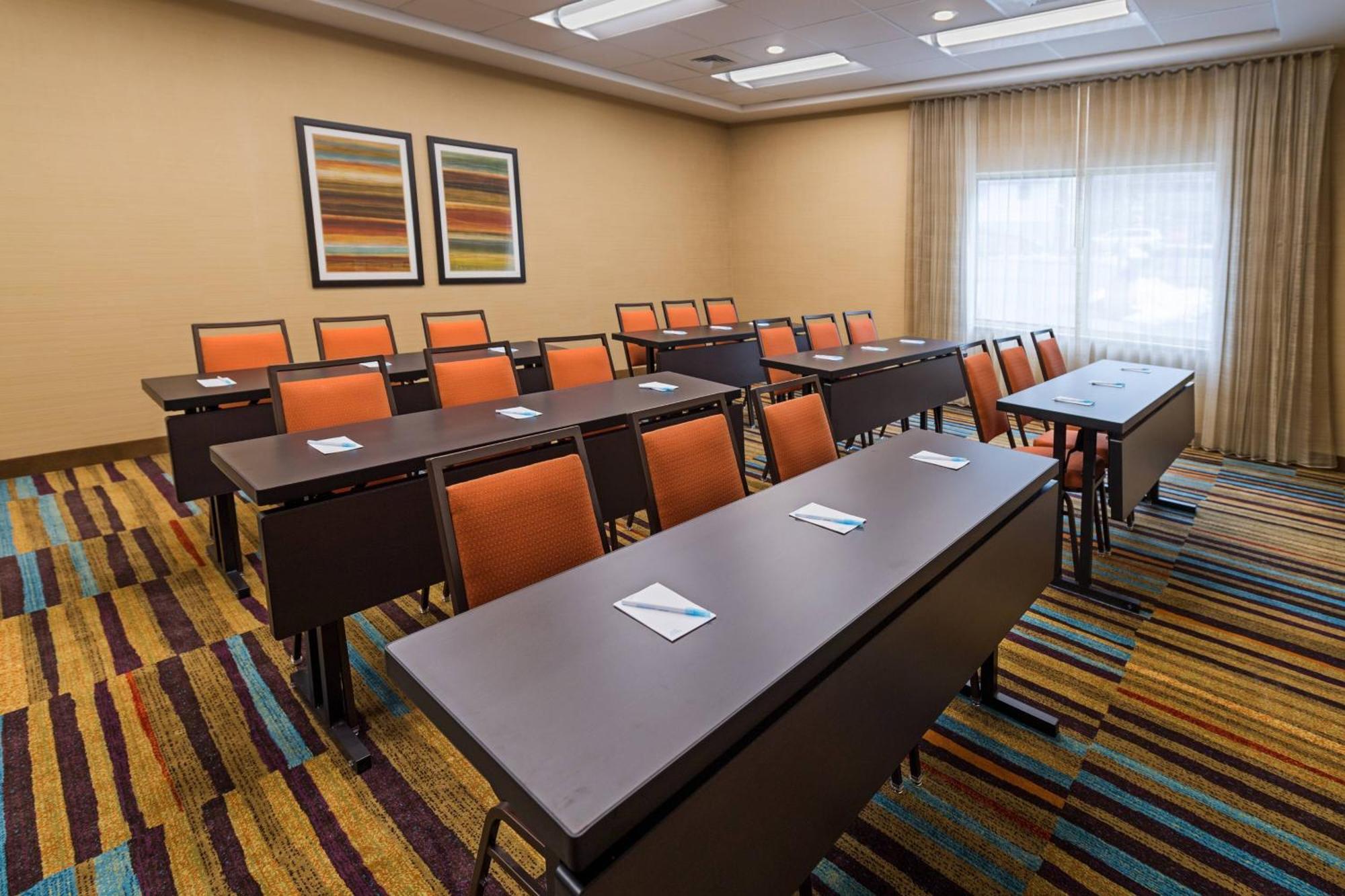 Fairfield By Marriott Inn & Suites Uncasville Mohegan Sun Area מראה חיצוני תמונה