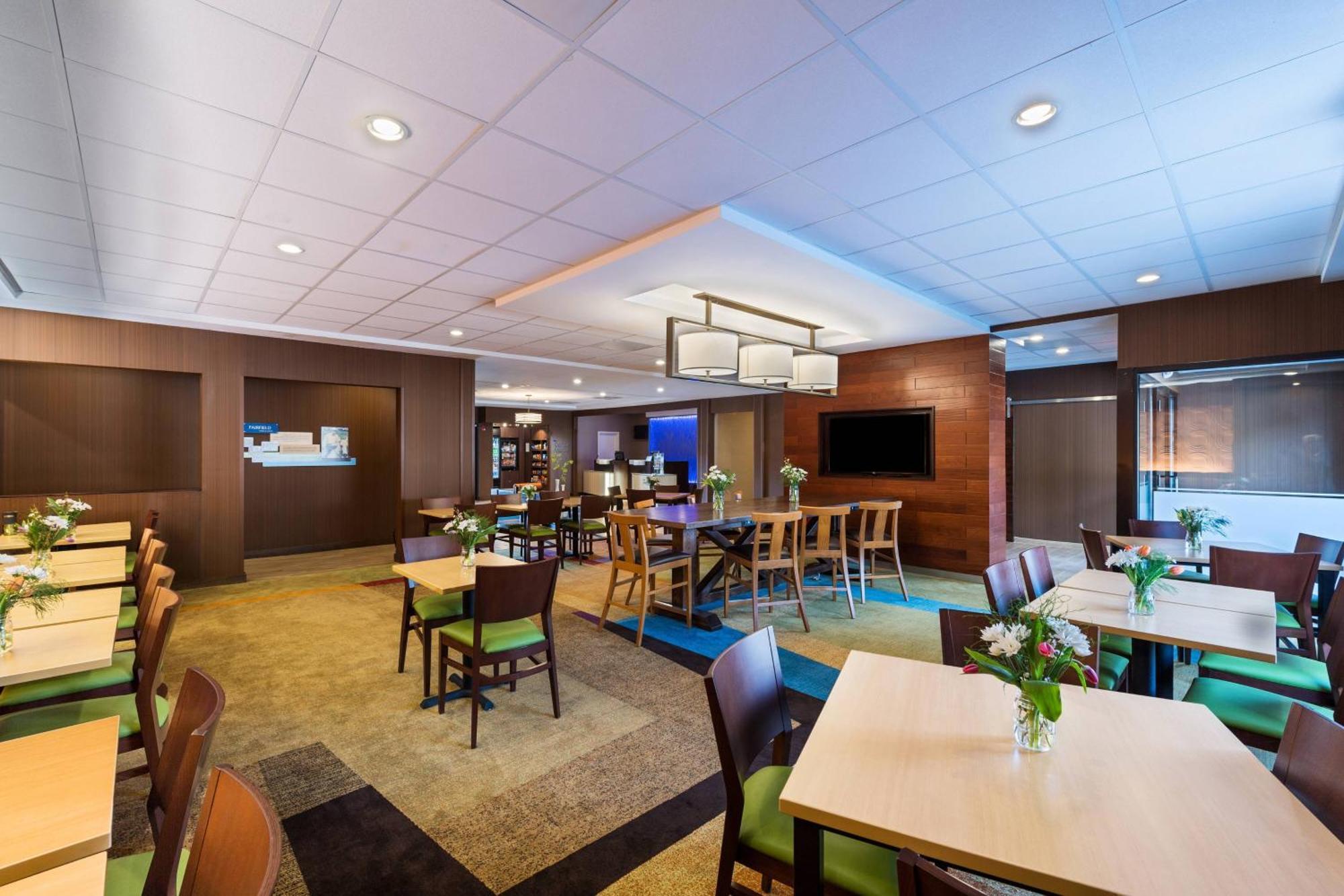 Fairfield By Marriott Inn & Suites Uncasville Mohegan Sun Area מראה חיצוני תמונה