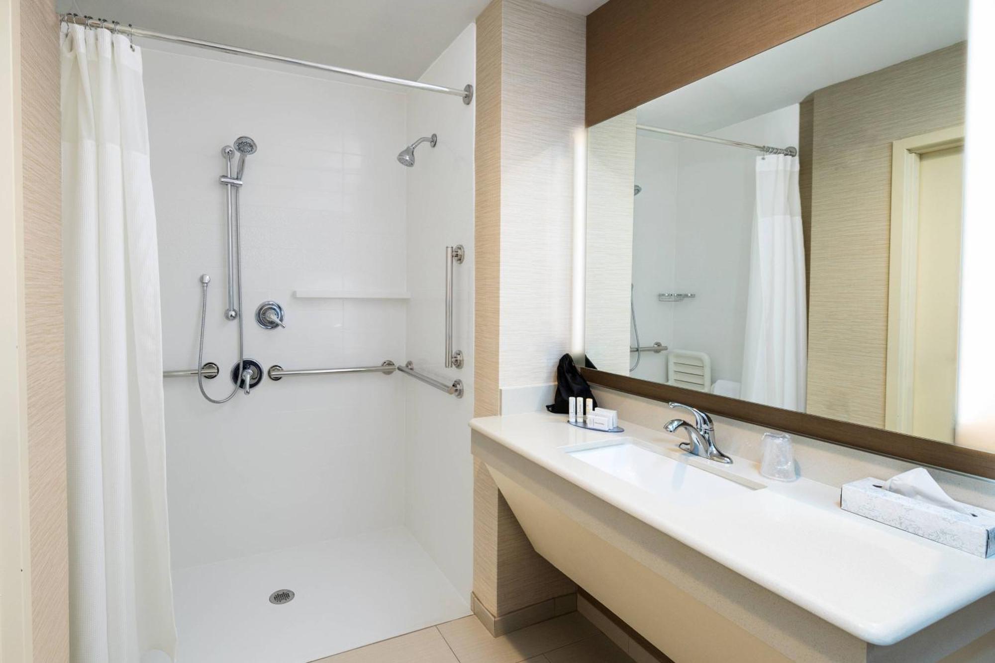 Fairfield By Marriott Inn & Suites Uncasville Mohegan Sun Area מראה חיצוני תמונה