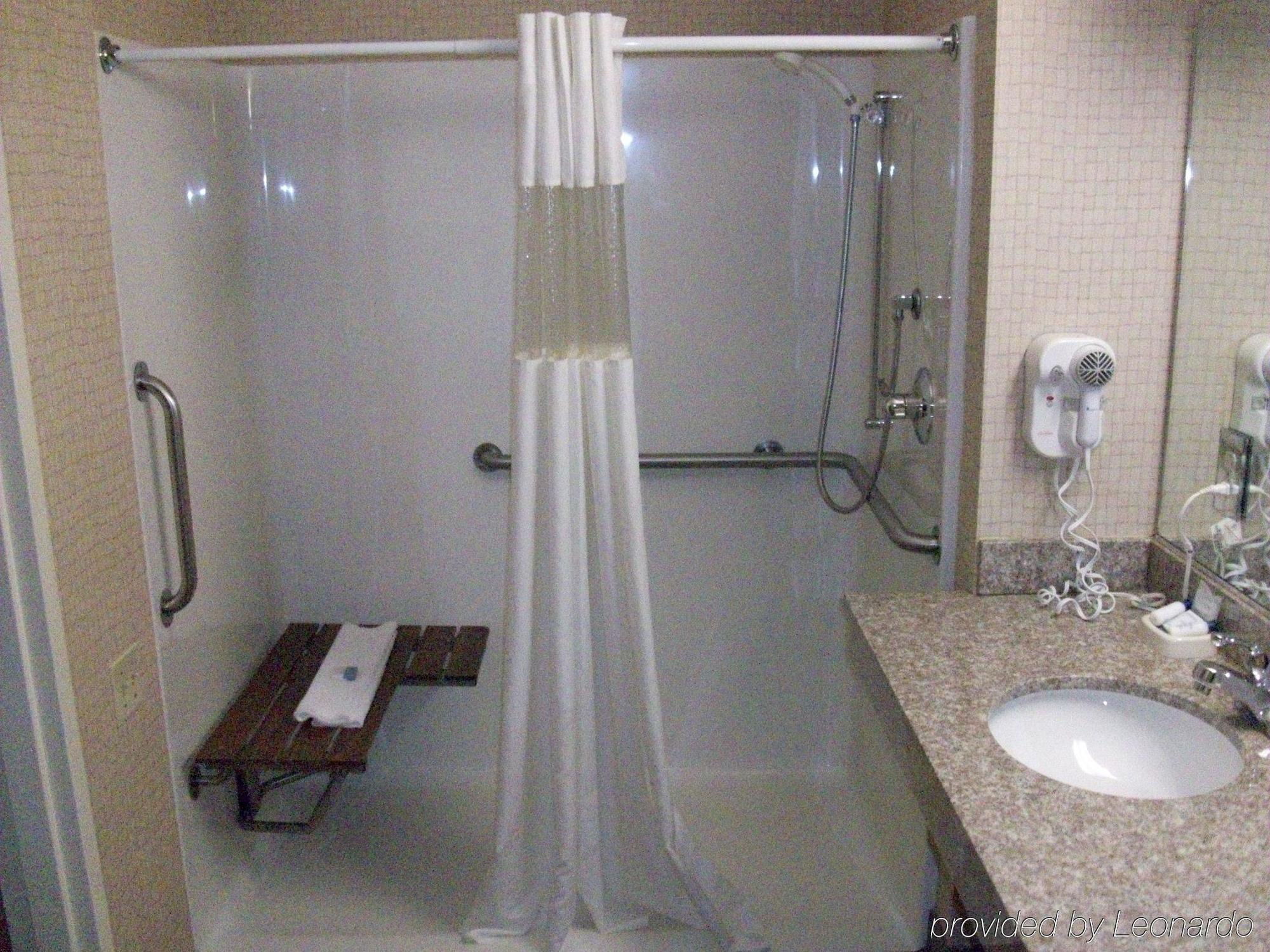 Fairfield By Marriott Inn & Suites Uncasville Mohegan Sun Area חדר תמונה