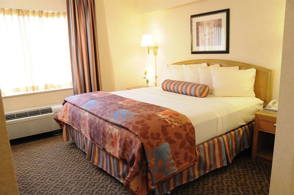 Fairfield By Marriott Inn & Suites Uncasville Mohegan Sun Area מראה חיצוני תמונה